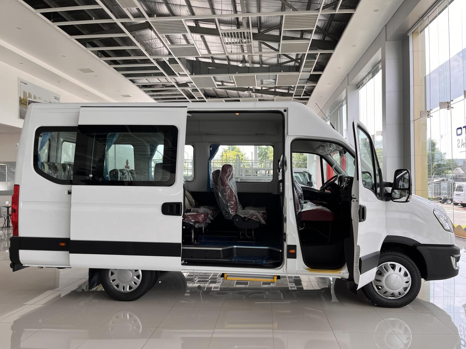 Thuê Xe 19 Chỗ Đi Buôn Mê Thuột – Giải Pháp Hoàn Hảo Cho Chuyến Đi Tây Nguyên